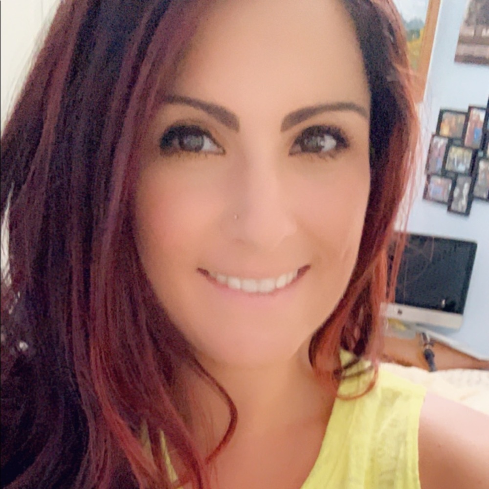 Meet your Posher, Carrie